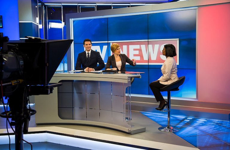 Journalism Careers: You Can Be a TV Talking Head Pundit